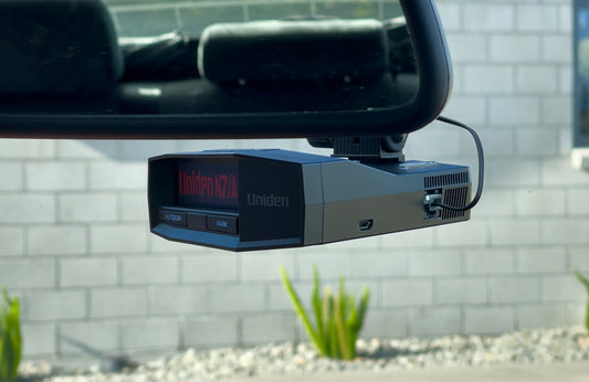 Uniden R7/R8 Quick Release Powered Mount